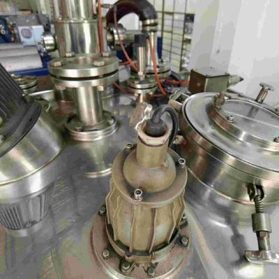 ナトリウム硫酸塩の無水物に使用する袋の引きの220v底排出のスクレーパーの遠心分離機
