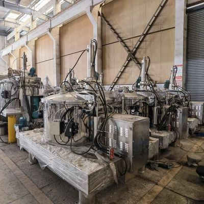 1200rpm食糧分離のための自動バッチ遠心分離機500Lの底排出のスクレーパー