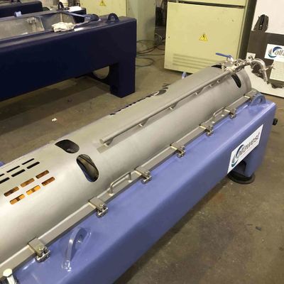 連続的な4000rpm三相薬剤の遠心分離機機械ISO9001