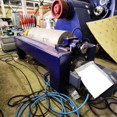 塩の作成のための横の連続的な三相デカンターの遠心分離機